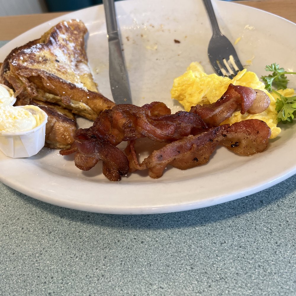 Pegah's Kitchen - Perfectly prepared food, such generous portions, 2 of us shared. - American Near Me - Escondido, California Pegah's Kitchen - Perfectly prepared food, such generous portions, 2 of us shared. - American Near Me - Escondido, California