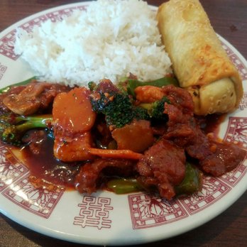Golden China Pan - Spicy Beef and Broccoli, egg roll, white rice. - Chinese Near Me - Easthampton, Massachusetts Golden China Pan - Spicy Beef and Broccoli, egg roll, white rice. - Chinese Near Me - Easthampton, Massachusetts