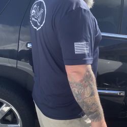 Chuck's Guns & Ammo - This is the 'employee' walking up to the owner