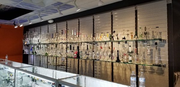 High Tide Smoke Shop Photos