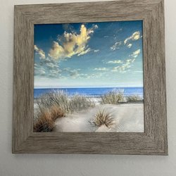 Lakeland RV Community - Pretty picture in master bedroom