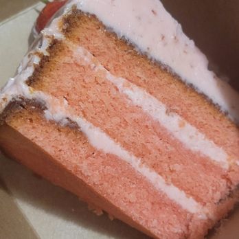 Nelson's - Strawberry cake - Seafood Near Me - Dallas, Texas