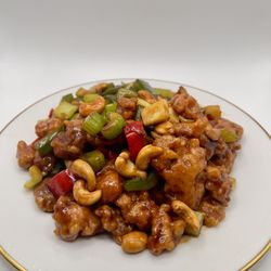 Chan's Wok - Chicken Cashew Nut