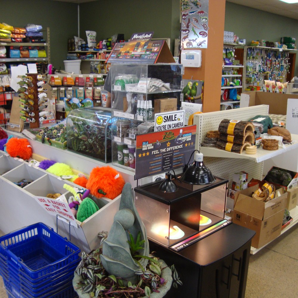 Twin Cities Reptiles - Front desk and checkout area. - Pet Stores Near Me - Saint Paul, Minnesota Twin Cities Reptiles - Front desk and checkout area. - Pet Stores Near Me - Saint Paul, Minnesota
