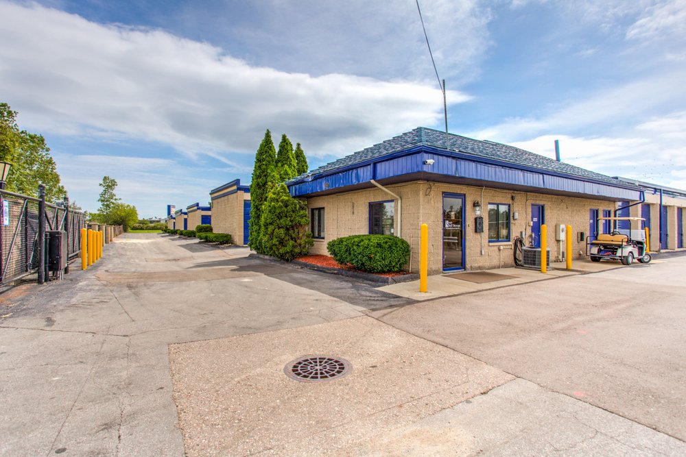 ISTORAGE SELF STORAGE Updated May 2024 15301 Seaway Dr, Taylor