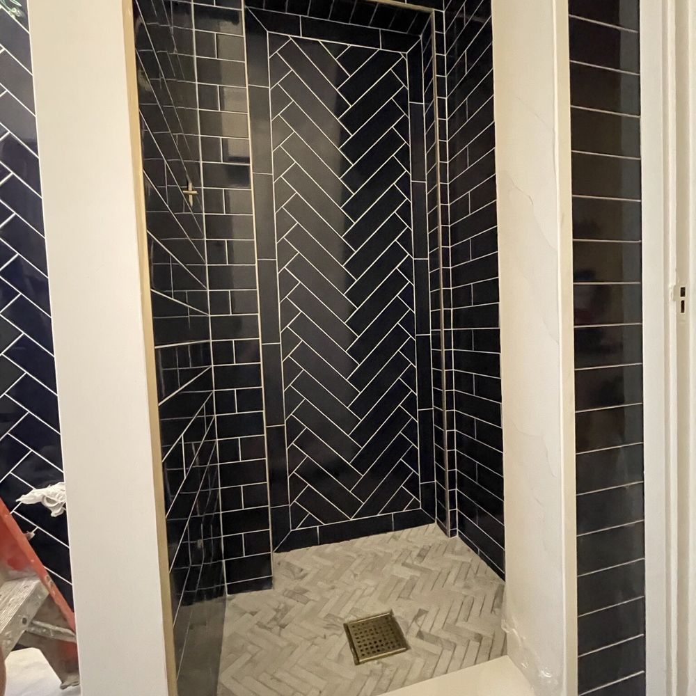 Chicago Custom Remodeling - Guest Bathroom - General Contractors Near Me - Chicago, Illinois Chicago Custom Remodeling - Guest Bathroom - General Contractors Near Me - Chicago, Illinois