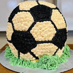 Wen Wen Bakes - 3D Soccer Ball Cake