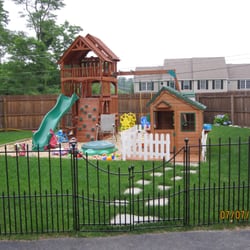 Picture Perfect Landscaping - Bring the park to your yard ! Having a place fot the kids to enjoy at home is so important these days. Custom play area's picture perfect !