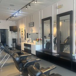That place set up. Nice clean area!! I feel really comfortable