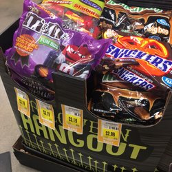 Kroger Food Stores - 1/2 off jumbo bags... Nice!