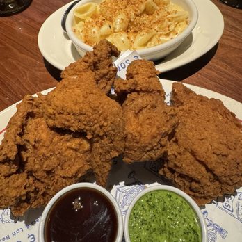 Seager & Sons - Fried chicken with Mac & cheese. - Pizza Near Me - Plano, Texas Seager & Sons - Fried chicken with Mac & cheese. - Pizza Near Me - Plano, Texas