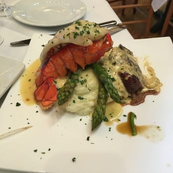 Cappy's Restaurant - Surf and Turf - New American Near Me - San Antonio, Texas