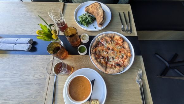BlackSheep Pizza & Cocktails by null