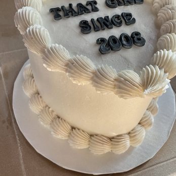 Sweet Revenge Bakery - Sophisticated heart cake - Cupcakes Near Me - San Diego, California Sweet Revenge Bakery - Sophisticated heart cake - Cupcakes Near Me - San Diego, California
