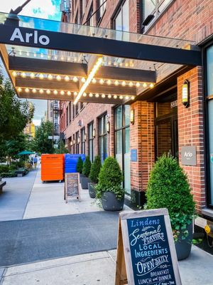 ART SoHo - Soho Rooftop Bars, NYC (Arlo Soho) by null