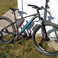 Rock ‘n’ Road Cycle - Giant Talon 1