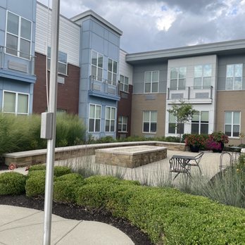Wellbrooke of Carmel - Garden sitting area - Assisted Living Facilities Near Me - Carmel, Indiana Wellbrooke of Carmel - Garden sitting area - Assisted Living Facilities Near Me - Carmel, Indiana