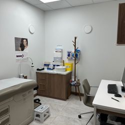 Oasis MD - Clean and professional offices