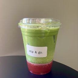 Strawberry matcha latte Strawberry matcha latte