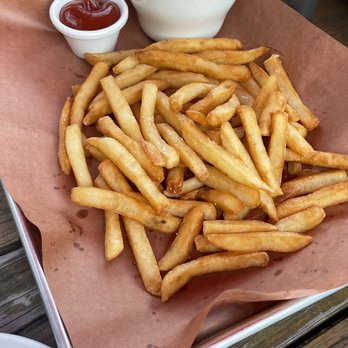 OISO BBQ PIT - Side order of fries & macaroni and cheese - Barbeque Near Me - Fort Lee, New Jersey OISO BBQ PIT - Side order of fries & macaroni and cheese - Barbeque Near Me - Fort Lee, New Jersey
