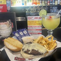 Border Burger/Fries/Margarita