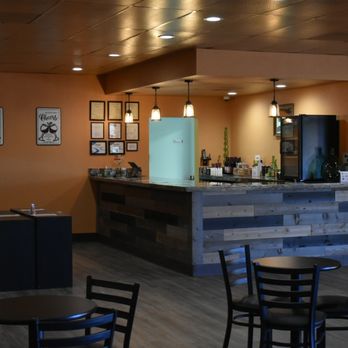 Pine Hollow Winery - the bar and dining area - Wine Tasting Room Near Me - Las Vegas, Nevada Pine Hollow Winery - the bar and dining area - Wine Tasting Room Near Me - Las Vegas, Nevada