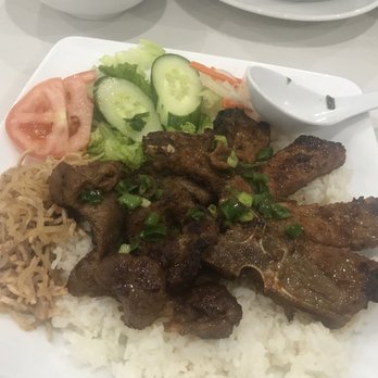 Pho Que Huong - Vietnamese Near Me - Honolulu, Hawaii