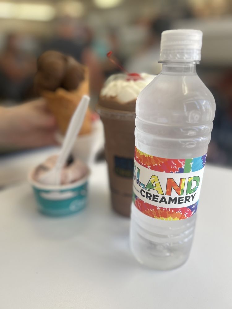 Island Creamery Logo