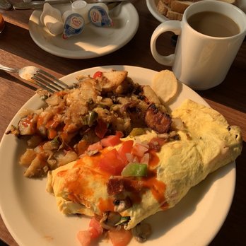 Eggs N Things - Build your own omelette - Breakfast & Brunch Near Me - Ventura, California Eggs N Things - Build your own omelette - Breakfast & Brunch Near Me - Ventura, California