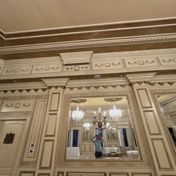 The Kentucky Castle - Hotels Near Me - Versailles, Kentucky The Kentucky Castle - Hotels Near Me - Versailles, Kentucky