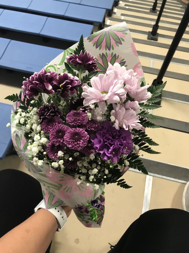 KAREN’S FLORAL 17 Photos 802 W Wine Country Rd, Grandview