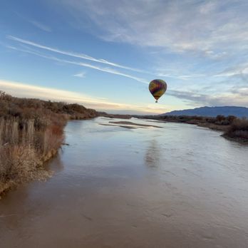 Rainbow Ryders - Hot Air Balloons Near Me - Albuquerque, New Mexico