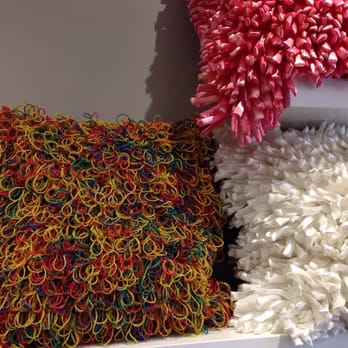 Verde - San Diego - Rubber band pillow - Accessories Near Me - San Diego, California Verde - San Diego - Rubber band pillow - Accessories Near Me - San Diego, California