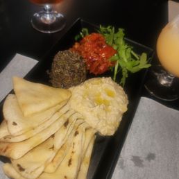 Hummus plate Hummus plate