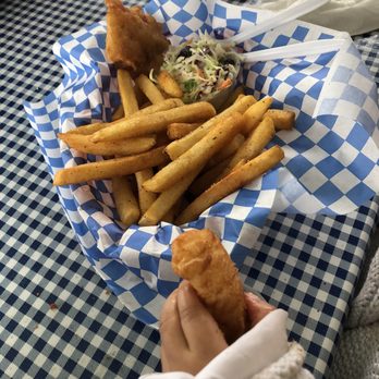 Riverside Fish n' Chips - Food Trucks Near Me - Nehalem, Oregon