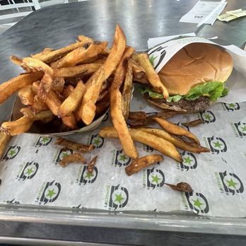 BurgerFi - #1 combo. - Burgers Near Me - Myrtle Beach, South Carolina BurgerFi - #1 combo. - Burgers Near Me - Myrtle Beach, South Carolina