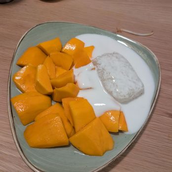 Thai Spoons - Mango Sticky Rice... Amazing! Must get!!!! - Thai Near Me - Sunnyvale, California