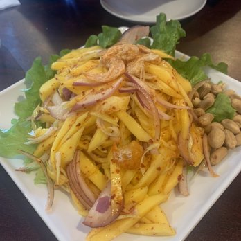 Asian Fusion Kitchen - Mango papaya salads - Barbeque Near Me - Maplewood, Minnesota