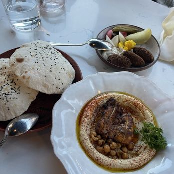 Sifr - Chicken Hummus and Falafel - Middle Eastern Near Me - Chicago, Illinois