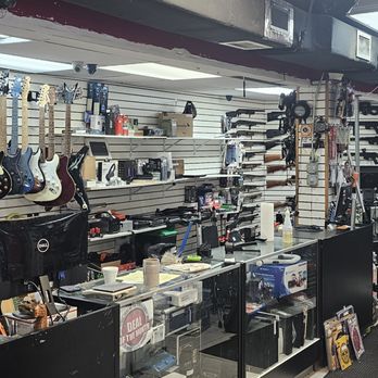 Lucky Pawn - Pawn Shops Near Me - Oakland Park, Florida Lucky Pawn - Pawn Shops Near Me - Oakland Park, Florida
