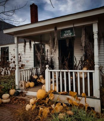 Snug Harbor Farm by null