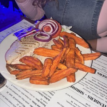 115 Bourbon Street - Tuna sandwich with Sweet Potato Fries - Sports Bars Near Me - Merrionette Park, Illinois