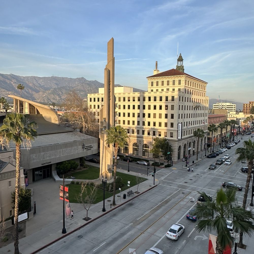 Osa Rooftop - View from rooftop looking down Colorado - Bars Near Me - Pasadena, California