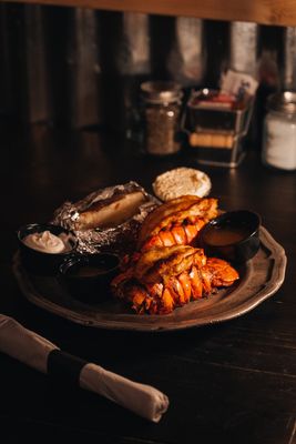 Fox & Hounds by null