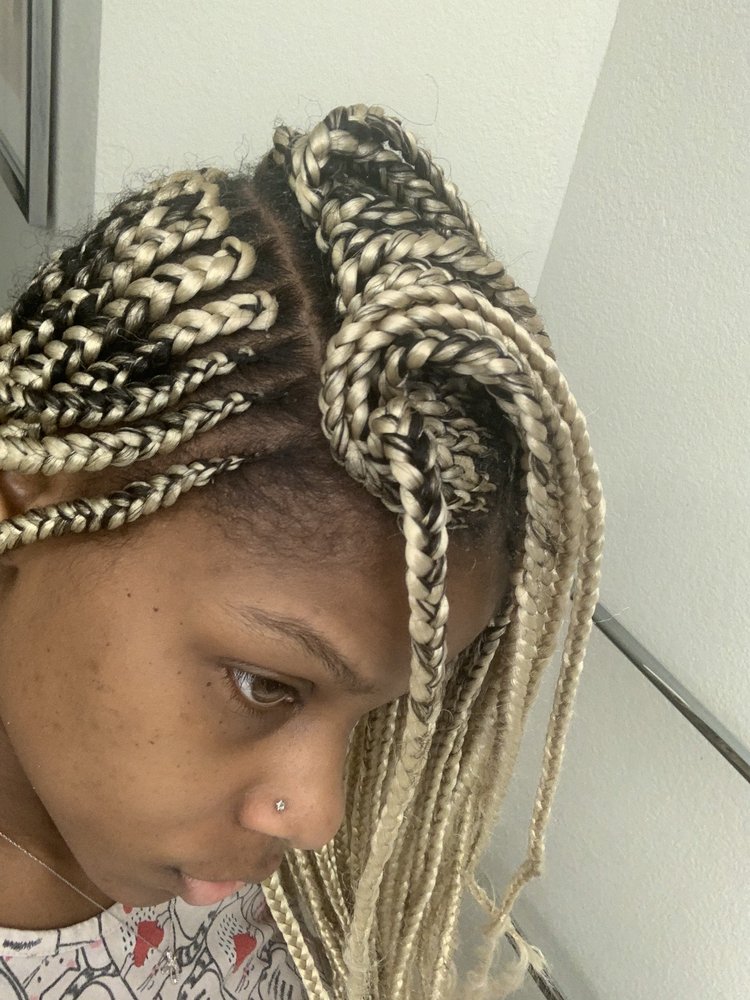 Amy's Hair Braiding, Jersey City Roadtrippers