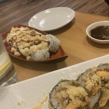 Avocado Roll Sushi - Baked roll was not giving baked (roll in the boat was a big miss) - Japanese Near Me - Spokane, Washington