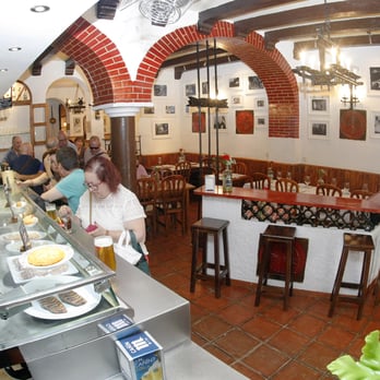 Casa Perico - Barra y Comedor - Spanish Near Me - Madrid, M