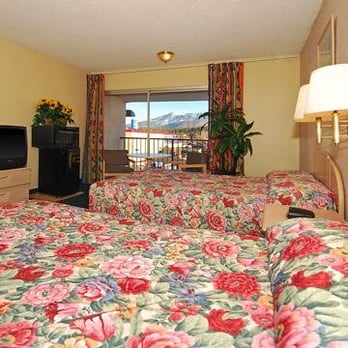 Rodeway Inn & Suites - Standard 2 queen size bed room. - Hotels Near Me - Flagstaff, Arizona Rodeway Inn & Suites - Standard 2 queen size bed room. - Hotels Near Me - Flagstaff, Arizona