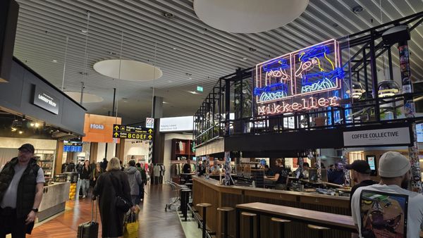 Copenhagen Airport by null