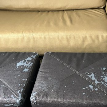 DoubleTree by Hilton Hotel Vancouver, Washington - Damaged furniture at Double tree Hilton Vancouver. - Hotels Near Me - Vancouver, Washington DoubleTree by Hilton Hotel Vancouver, Washington - Damaged furniture at Double tree Hilton Vancouver. - Hotels Near Me - Vancouver, Washington